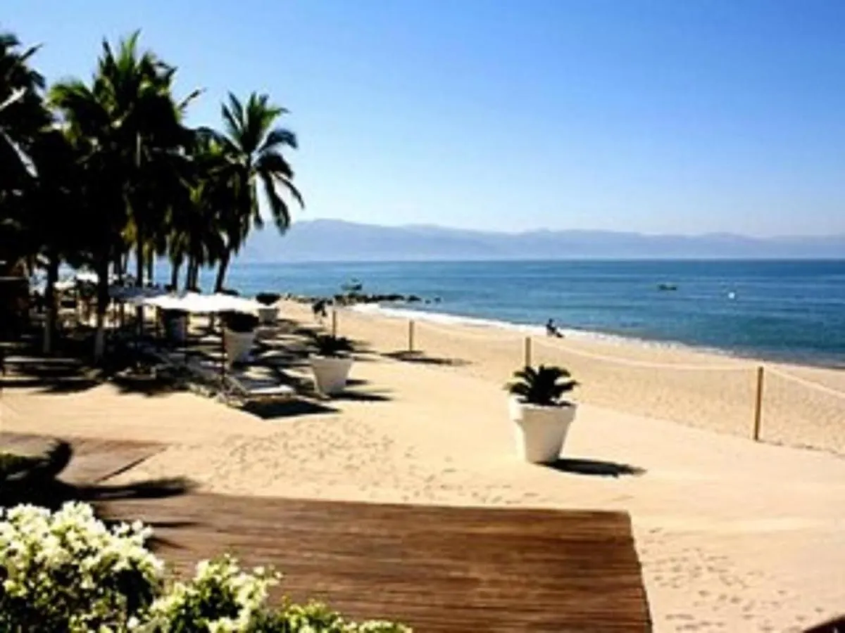 Departamentos Oceanfront Icon Vallarta Пуэрто-Вальярта Апартаменты