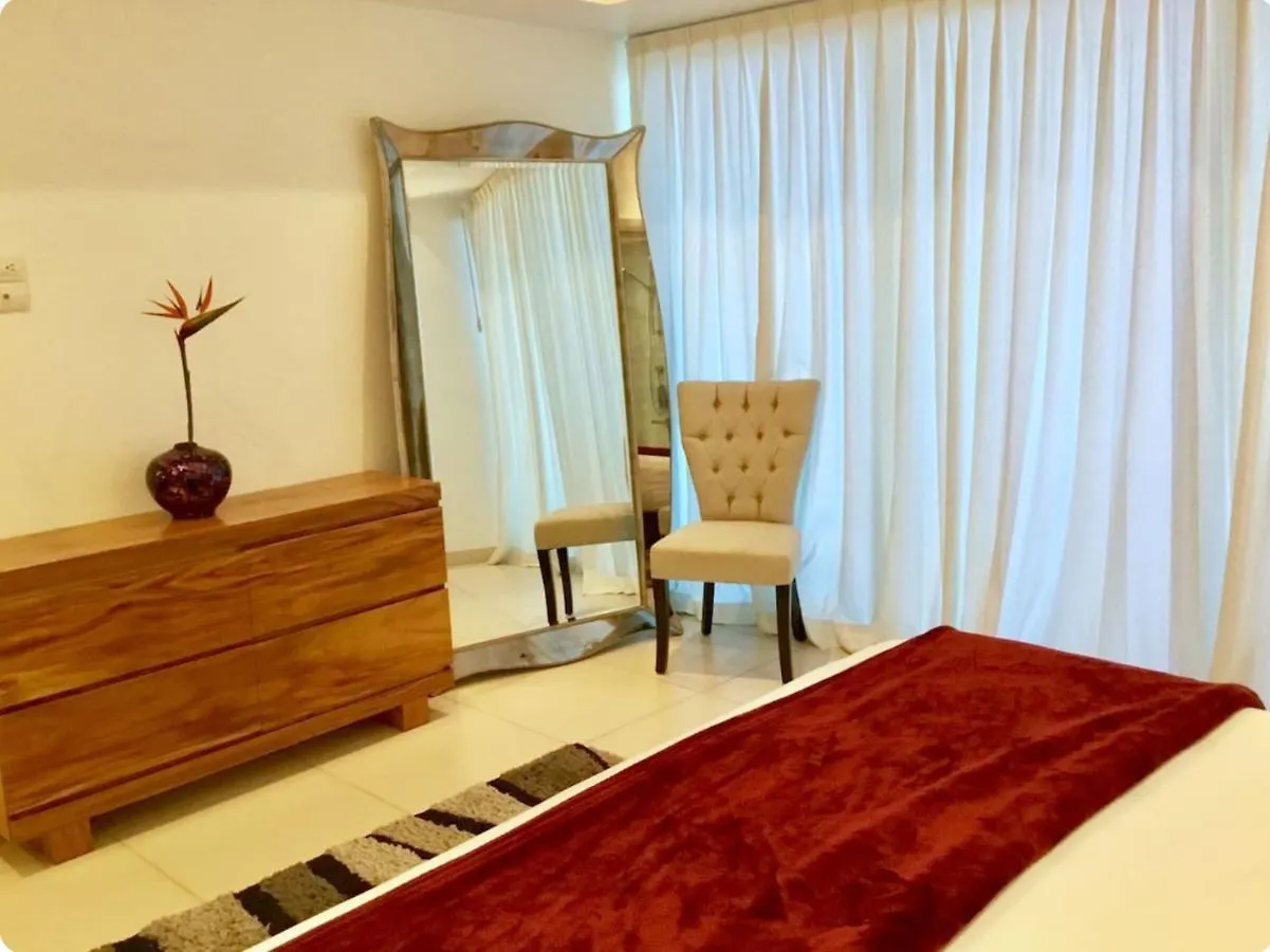 Departamentos Oceanfront Icon Vallarta Пуэрто-Вальярта