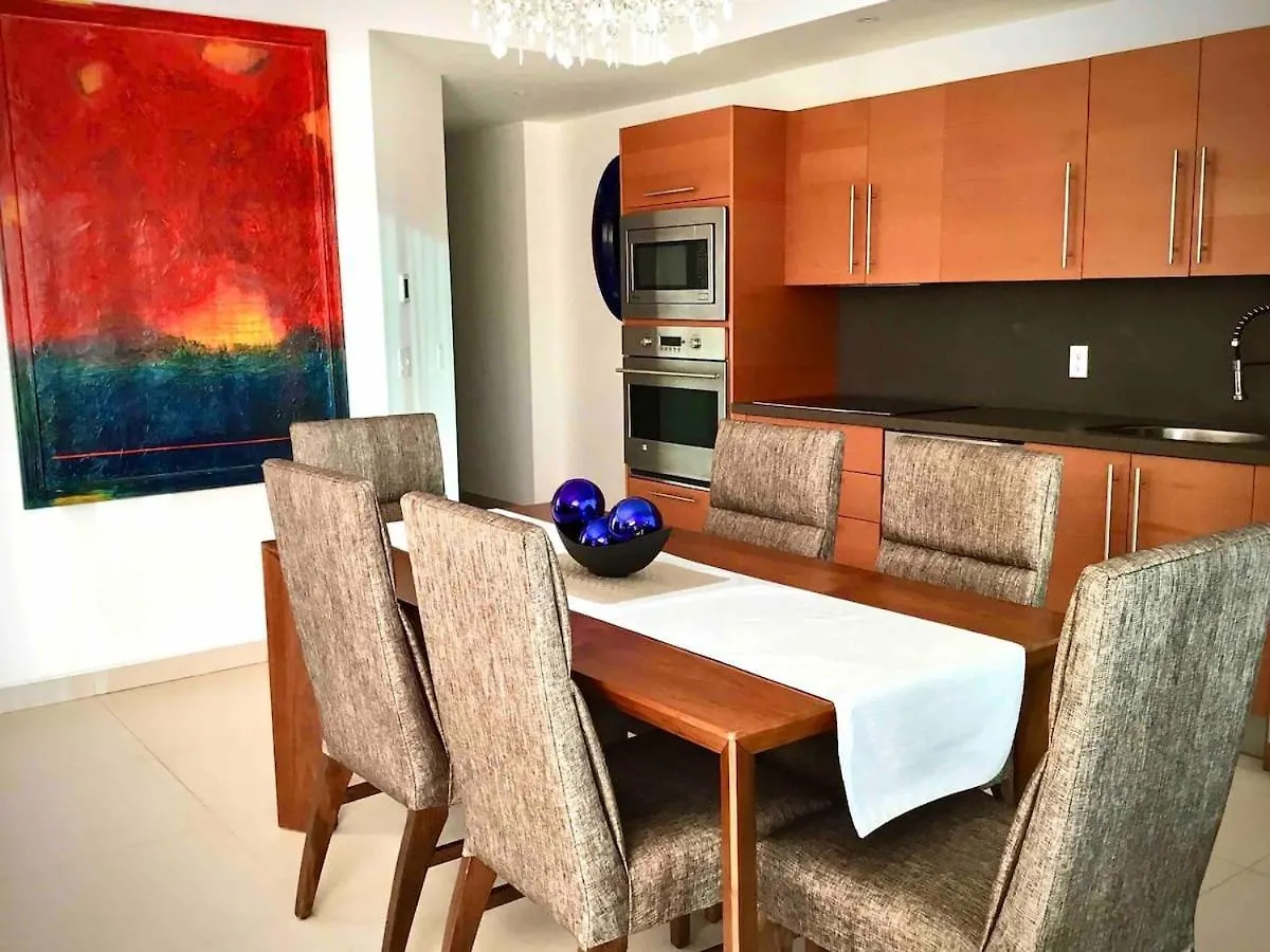 Departamentos Oceanfront Icon Vallarta Пуэрто-Вальярта