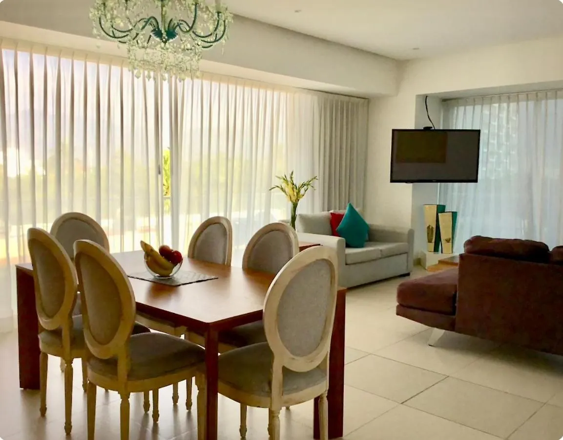 Departamentos Oceanfront Icon Vallarta Пуэрто-Вальярта