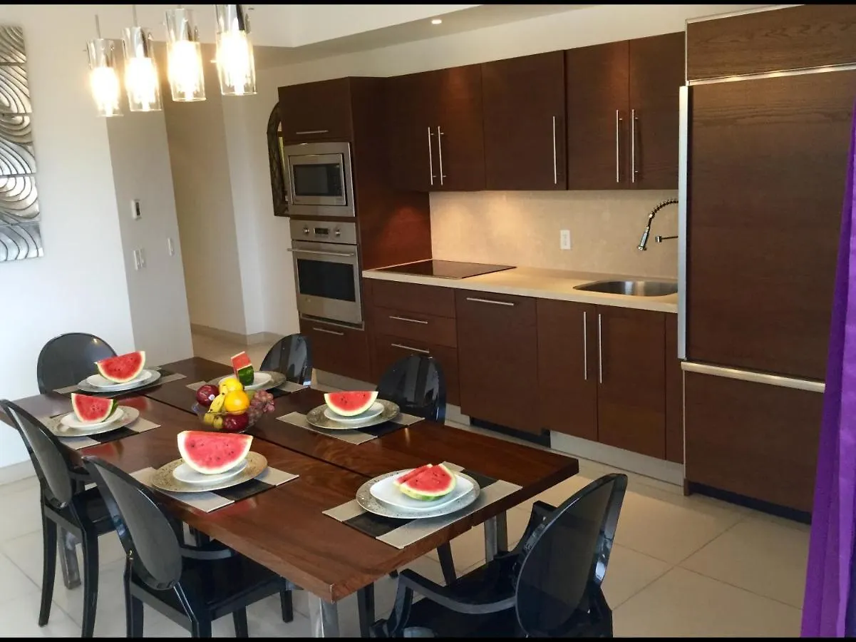 Апартаменты Departamentos Oceanfront Icon Vallarta Пуэрто-Вальярта
